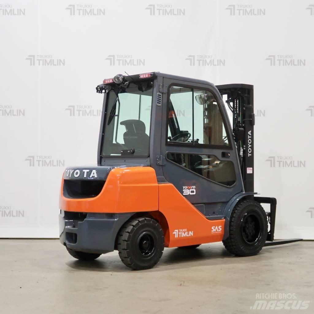 Toyota 02-8FDF30 Dieseltrukit