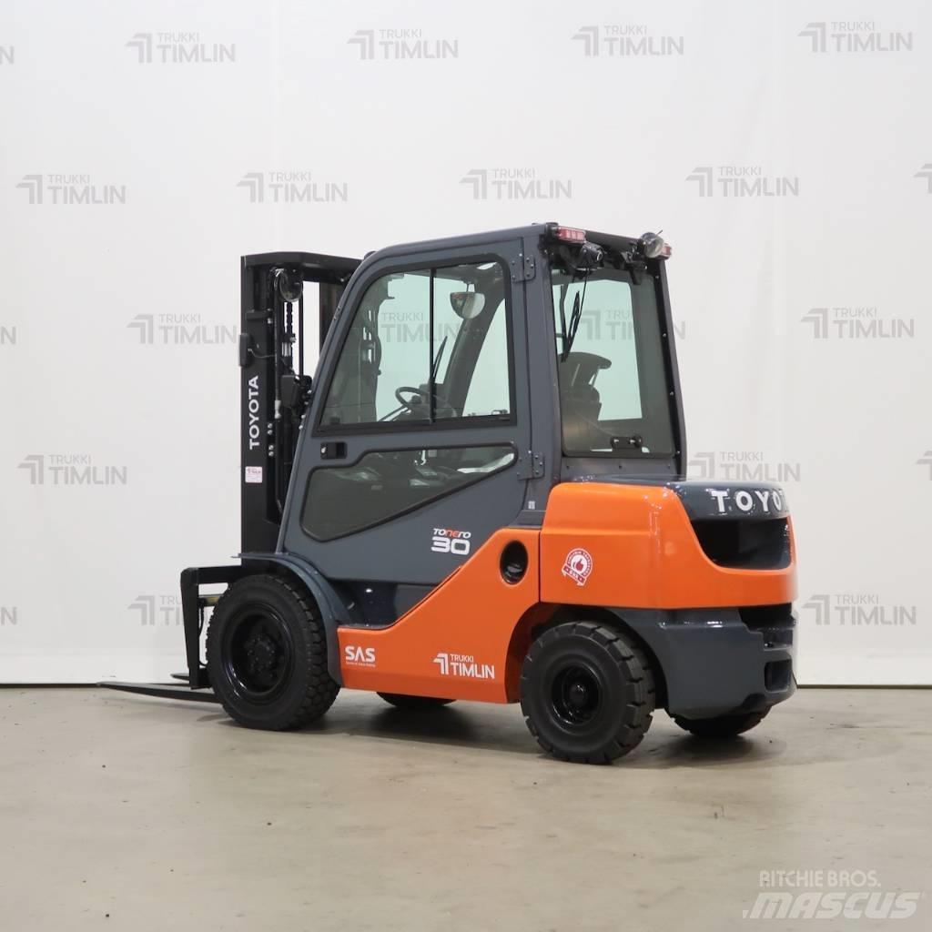 Toyota 02-8FDF30 Dieseltrukit