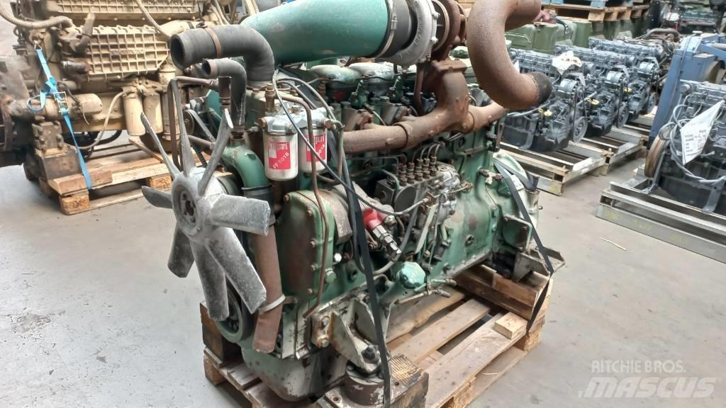 Volvo TD100A Moottorit