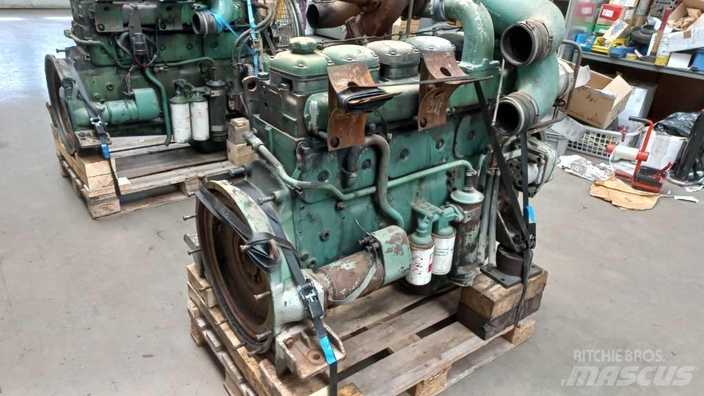 Volvo TD100A Moottorit