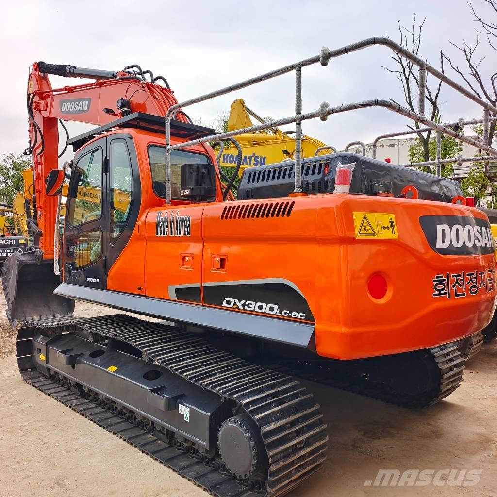 Doosan DX300LC-9C Telakaivukoneet
