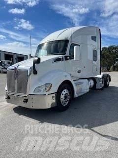 Kenworth T680 Vetopöytäautot