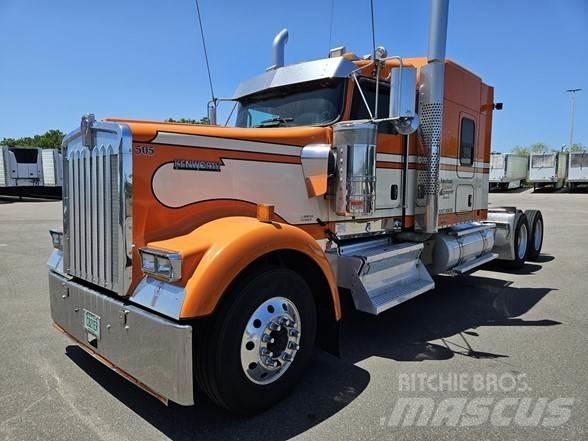 Kenworth W900 Vetopöytäautot
