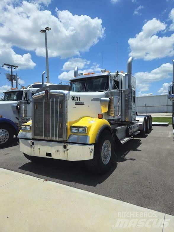 Kenworth W900 Vetopöytäautot