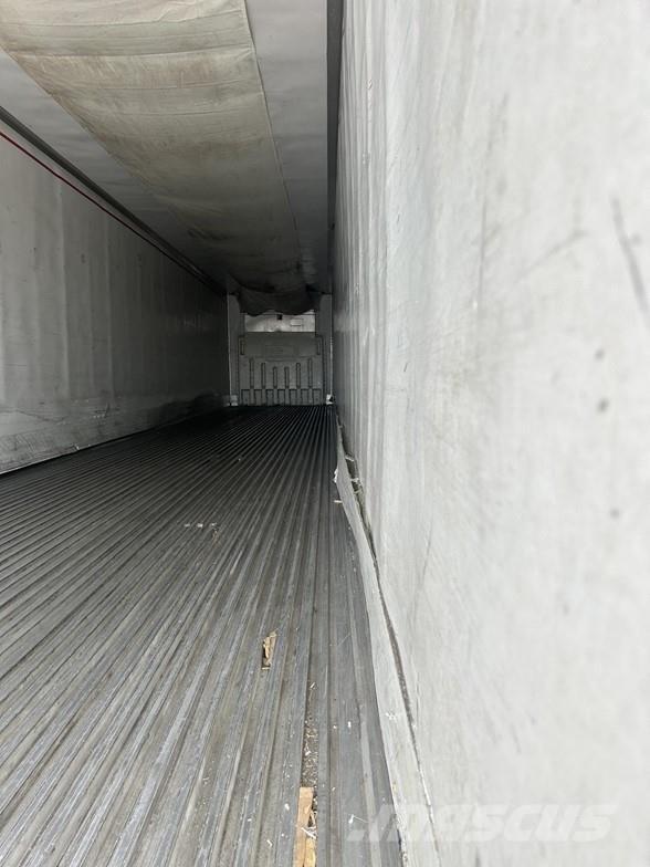 Utility 3000R Kylmä-/Lämpökoripuoliperävaunut