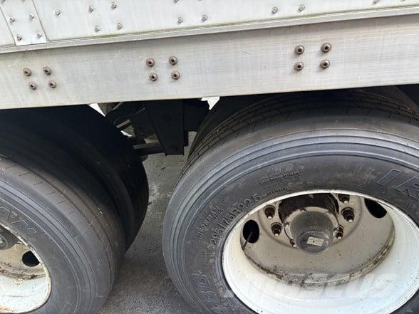 Wabash DRY VAN Umpikoriperävaunut
