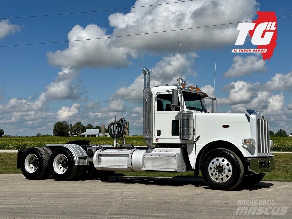 Peterbilt 388 Vetopöytäautot