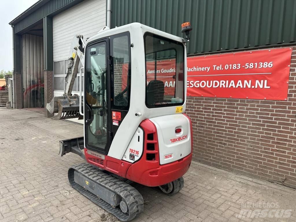 Takeuchi TB216 Minikaivukoneet < 7t