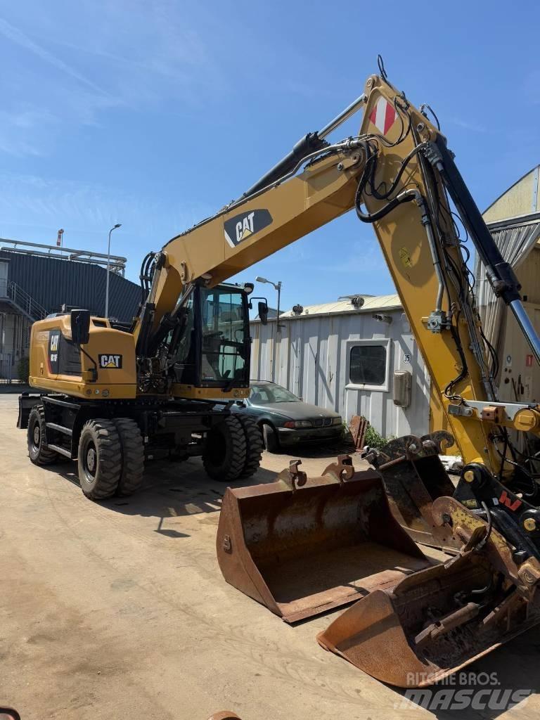 CAT M 318 F Pyöräkaivukoneet