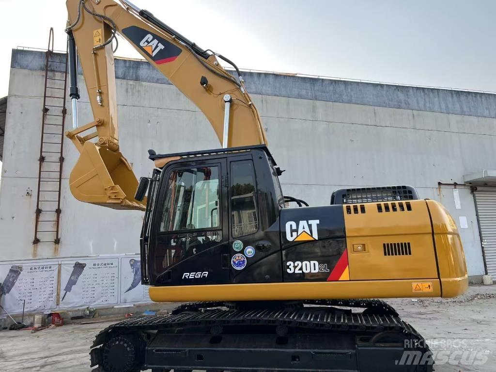 CAT 320D2 Midikaivukoneet 7t - 12t