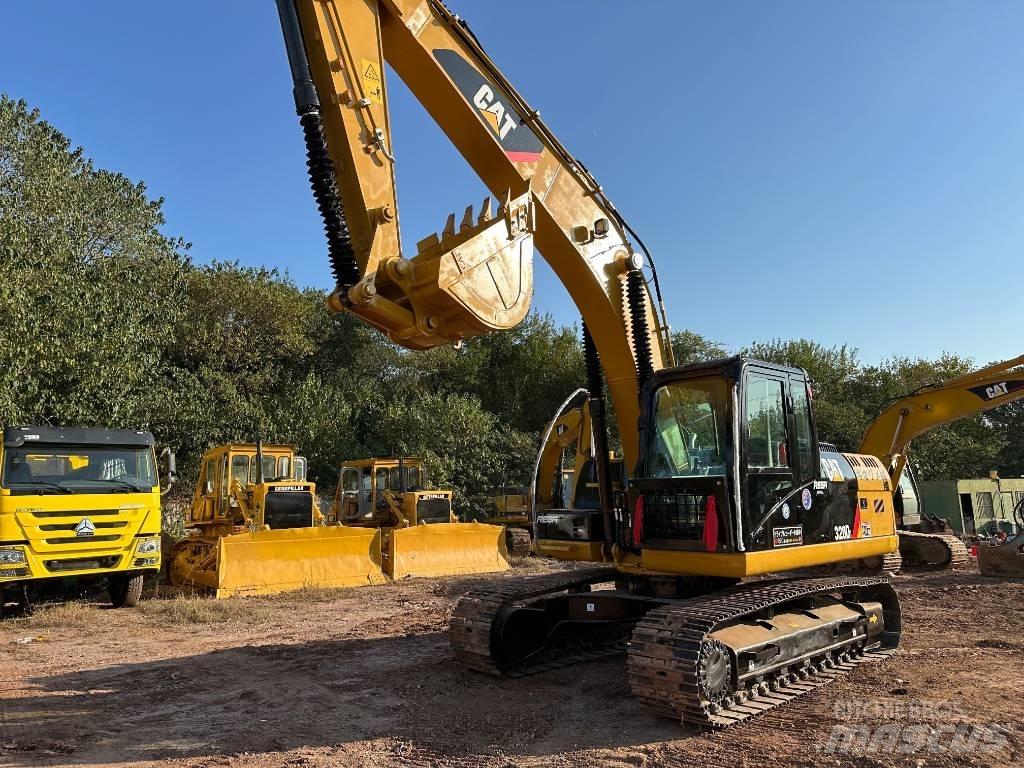 CAT 320 D Telakaivukoneet