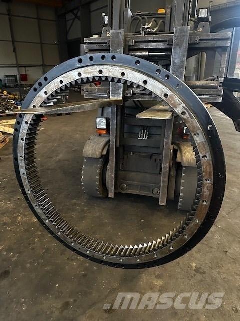 CAT M 316 BEARING Alusta ja jousitus