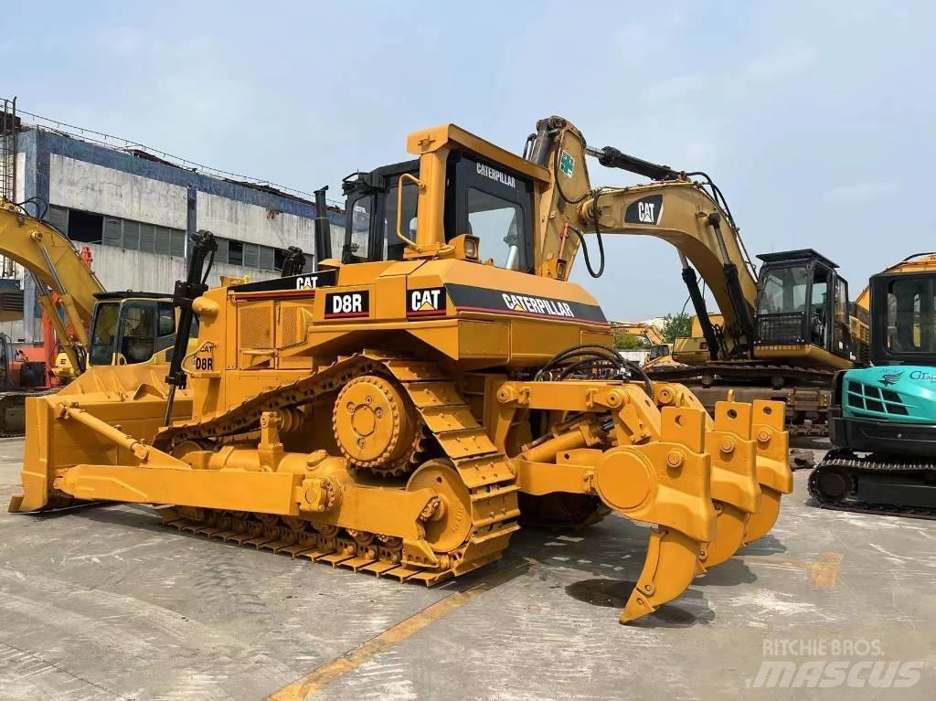 CAT D 8 R XL Tiehöylät