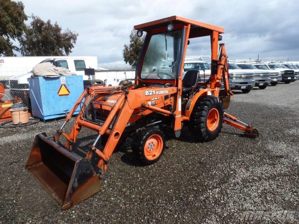 Kubota B 21 Kaivurikuormaajat