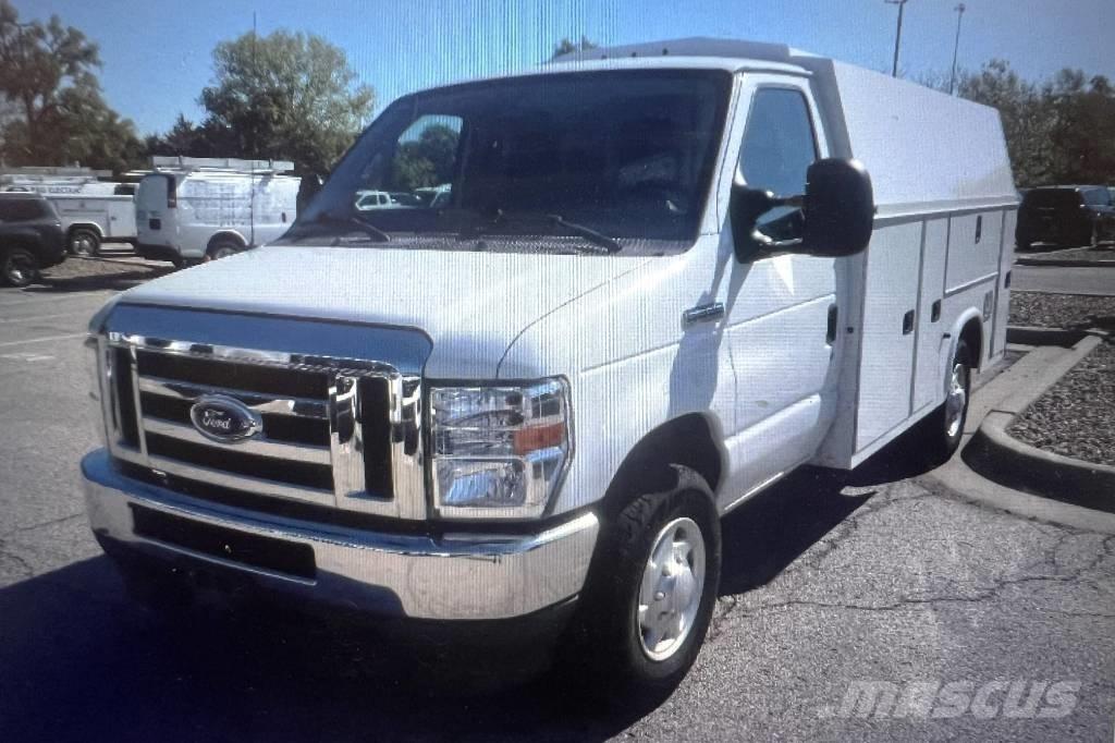 Ford E 350 Econoline Lava-autot