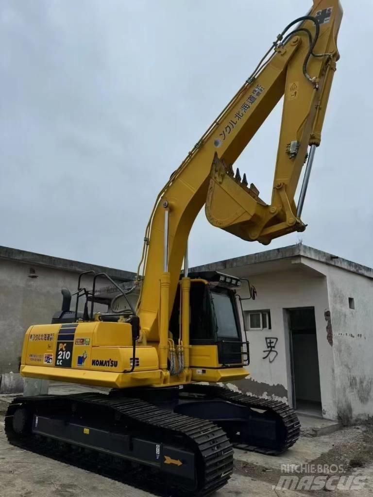 Komatsu 210LC-8 Telakaivukoneet