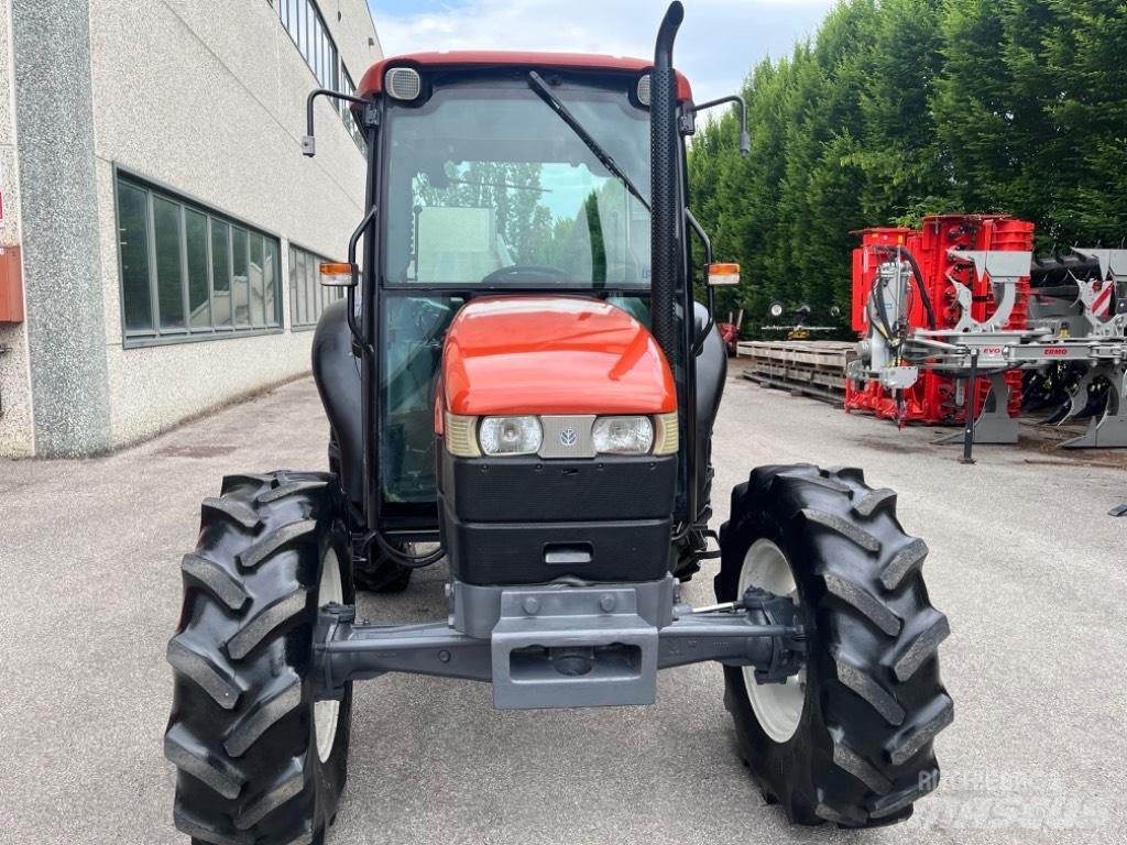 New Holland TN 55 D Traktorit