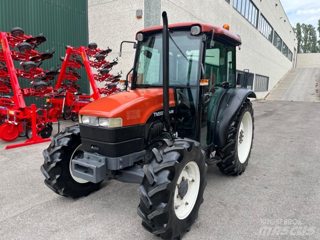 New Holland TN 55 D Traktorit