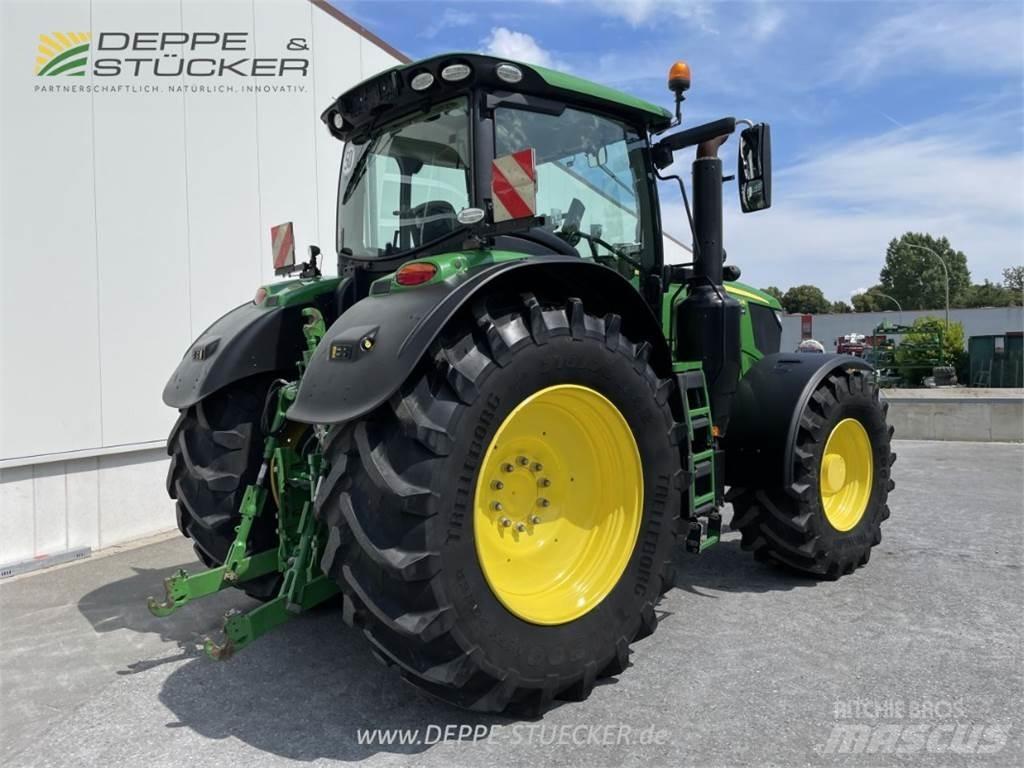 John Deere 6230R Traktorit