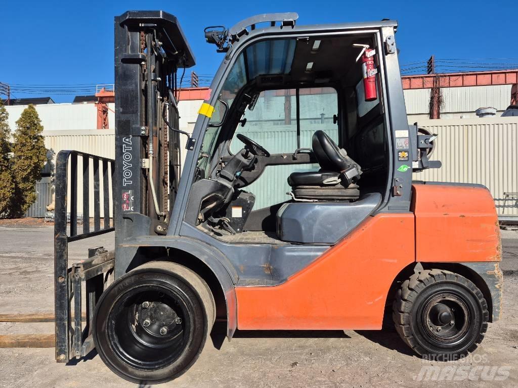Toyota 8 FGU 30 Muut haarukkatrukit