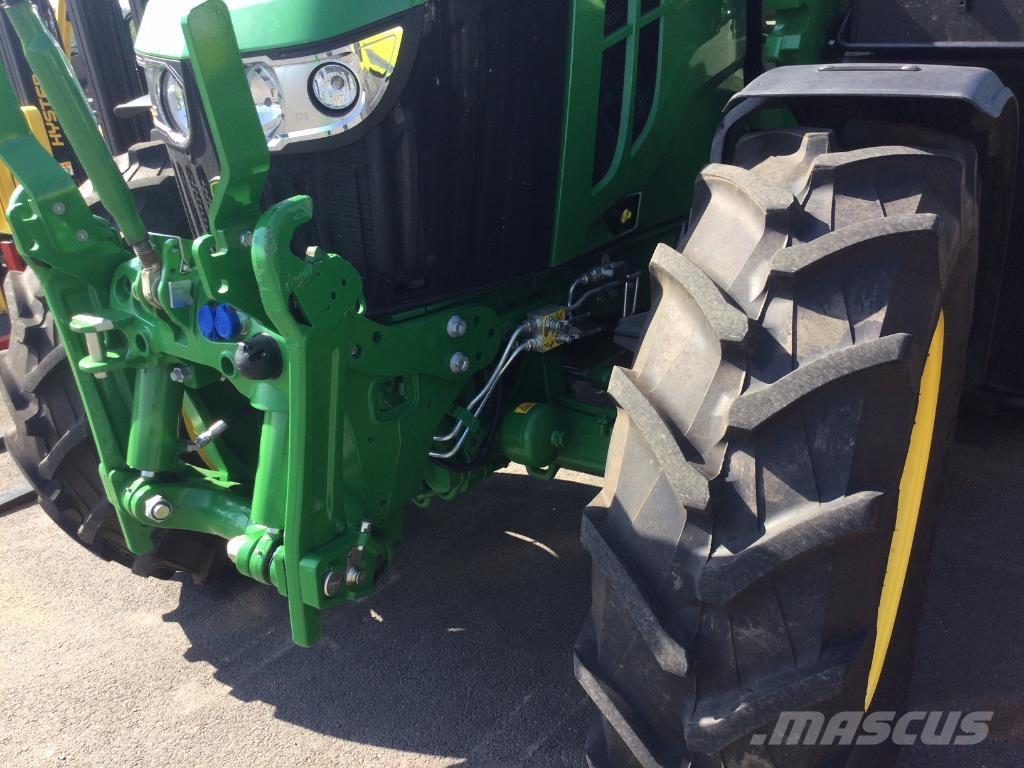 John Deere 6100M Traktorit