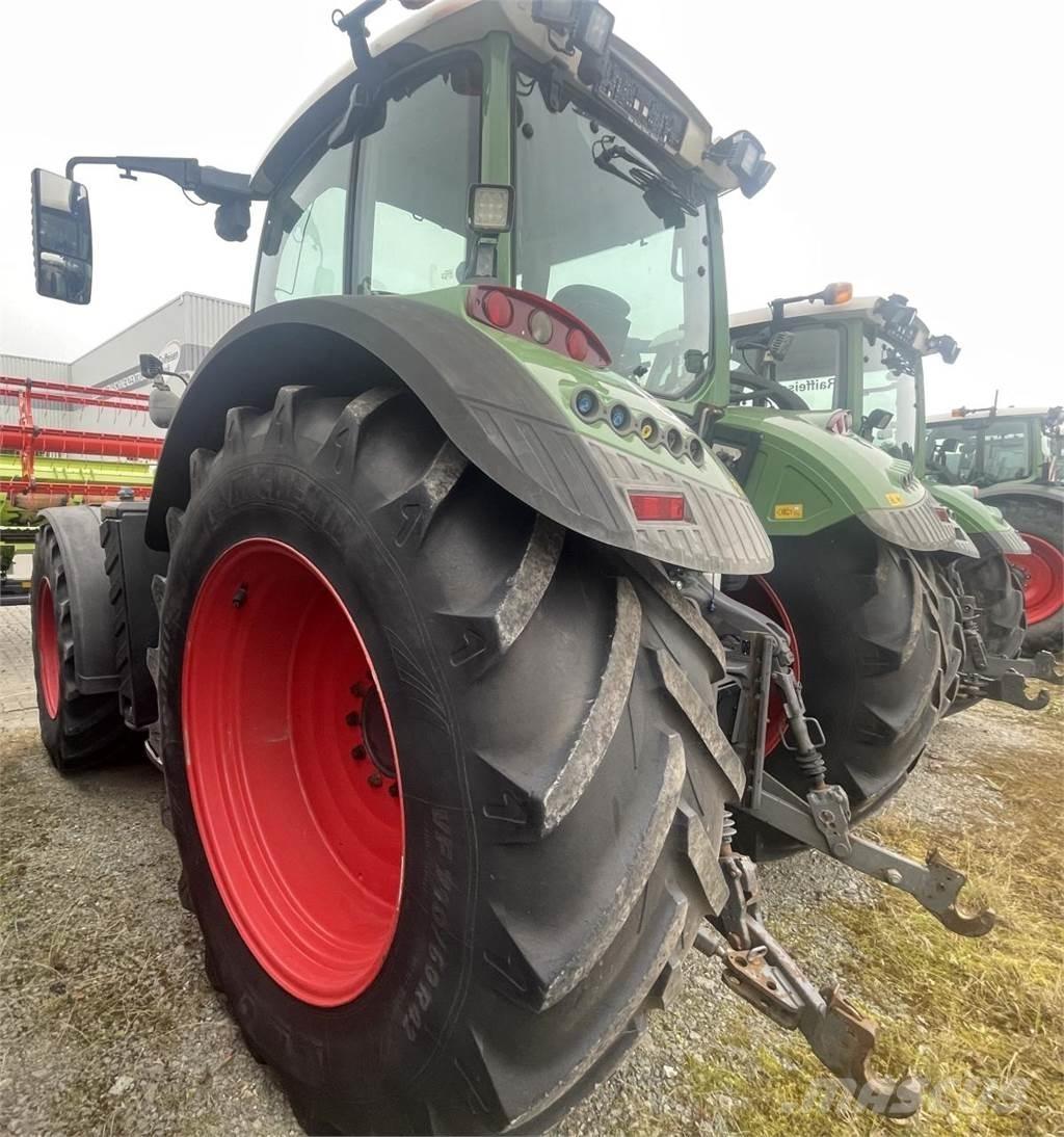 Fendt 820 Vario Traktorit