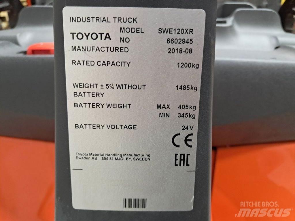 Toyota SWE120XR Käyden ajettavat pinoamistrukit