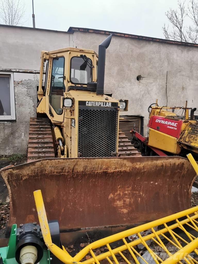 CAT D 4 H Telaketjupuskutraktorit