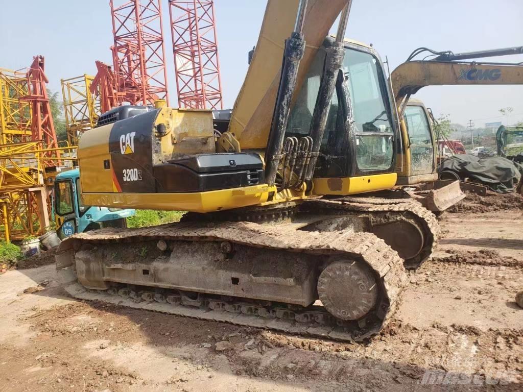 CAT 320 D Telakaivukoneet