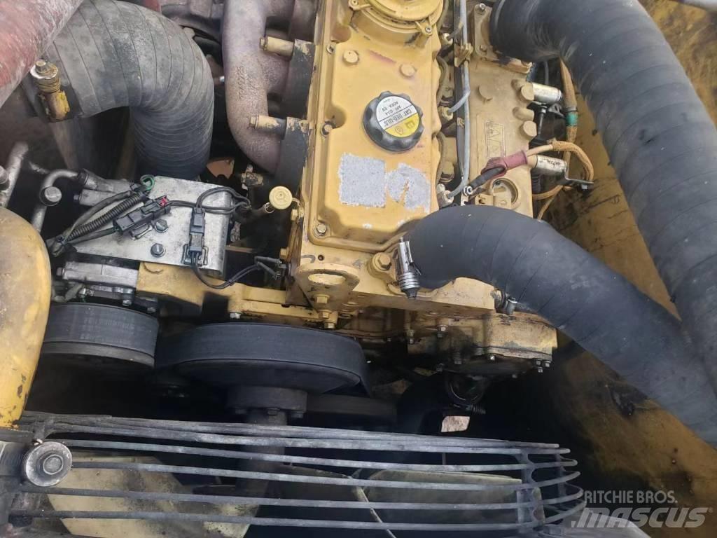CAT 320 D Telakaivukoneet