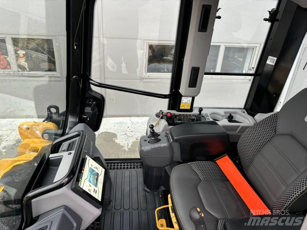 CAT 963 *MIETE/RENTAL Telakuormaajat
