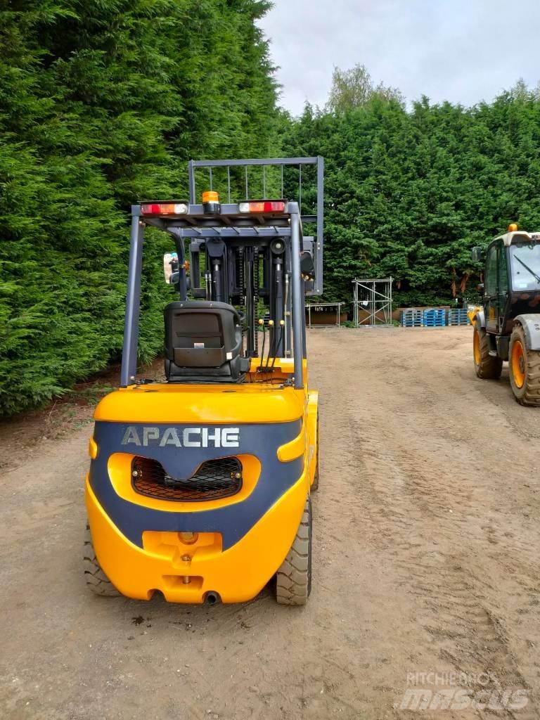 Apache HH307 Dieseltrukit