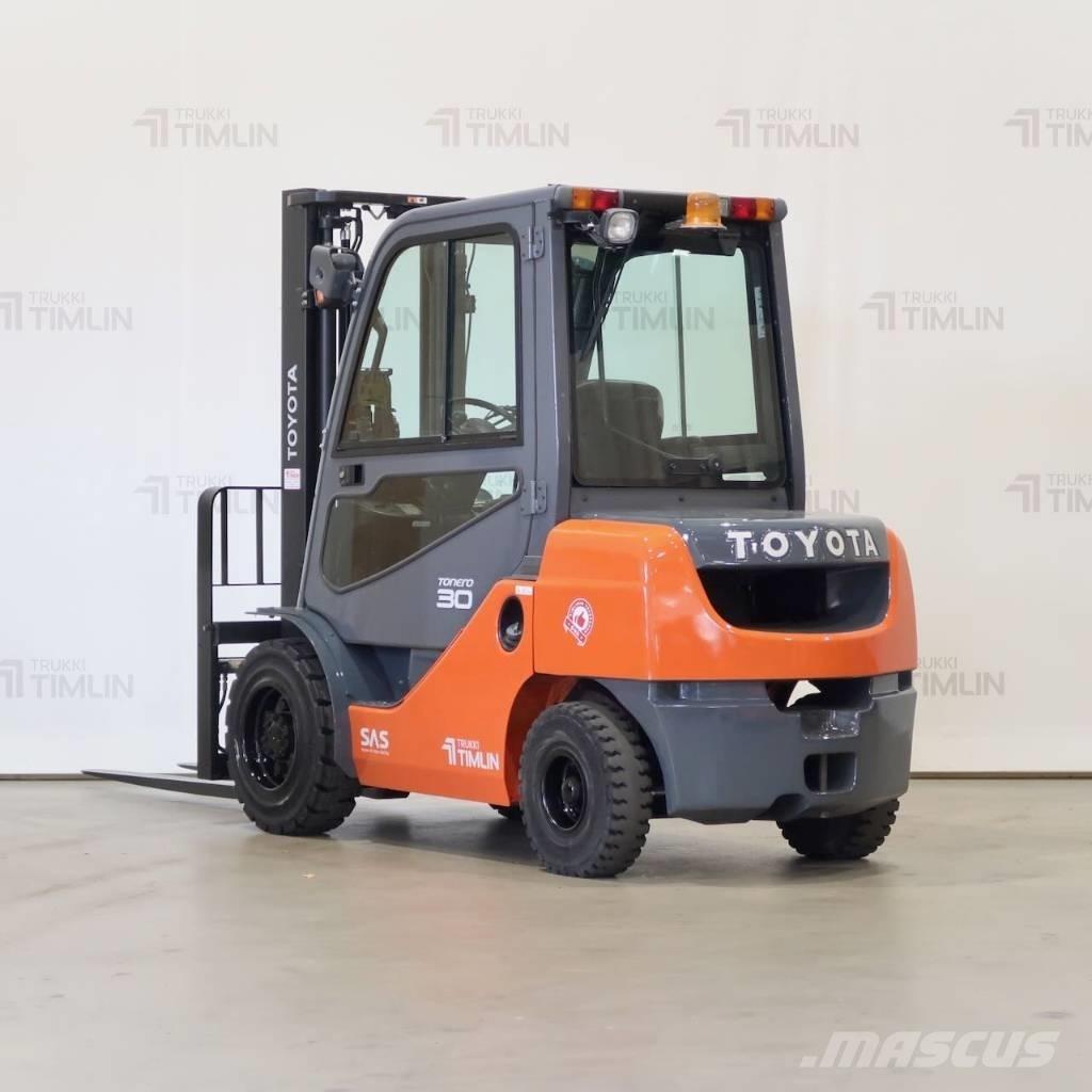 Toyota 02-8FDF30 Dieseltrukit