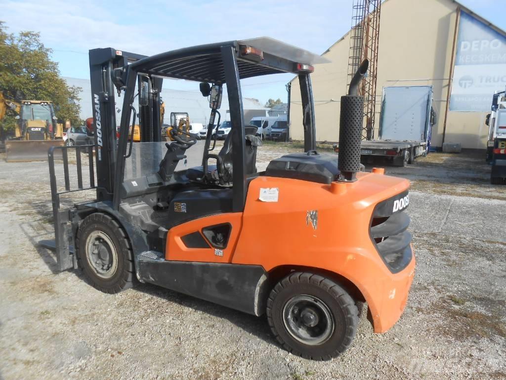 Doosan D50 SC-09 Dieseltrukit
