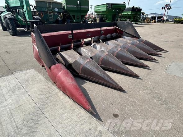 Case IH 1063 Leikkuupöydät