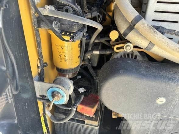CAT 279D3 Liukuohjatut kuormaajat