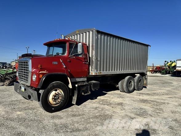 Ford 8000 Muut koneet