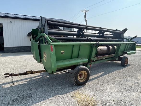 John Deere 220 Leikkuupöydät