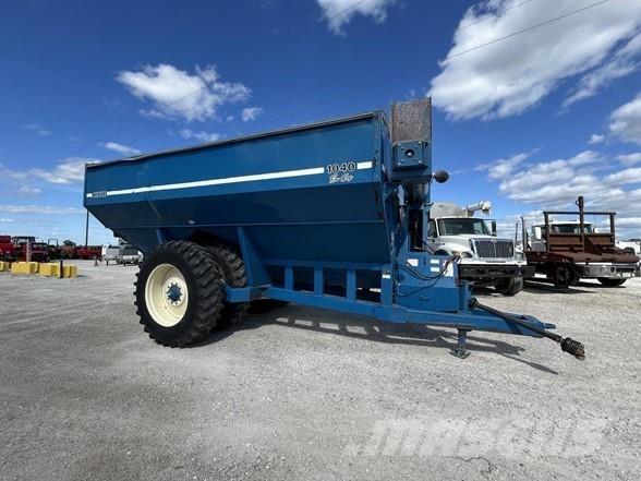 Kinze 1040 Viljavaunut