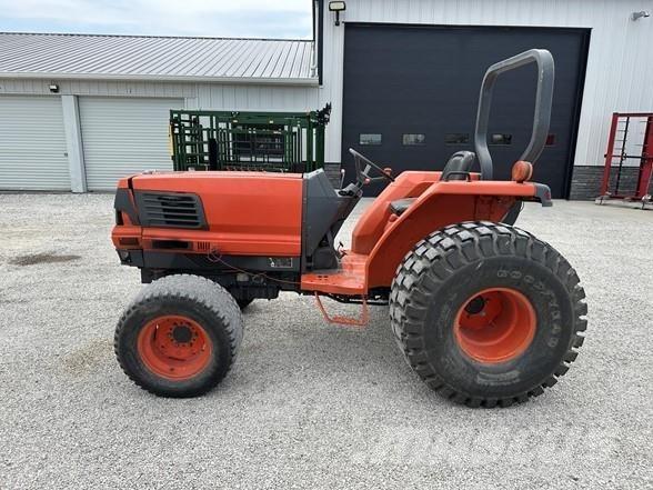 Kubota L4200 Traktorit