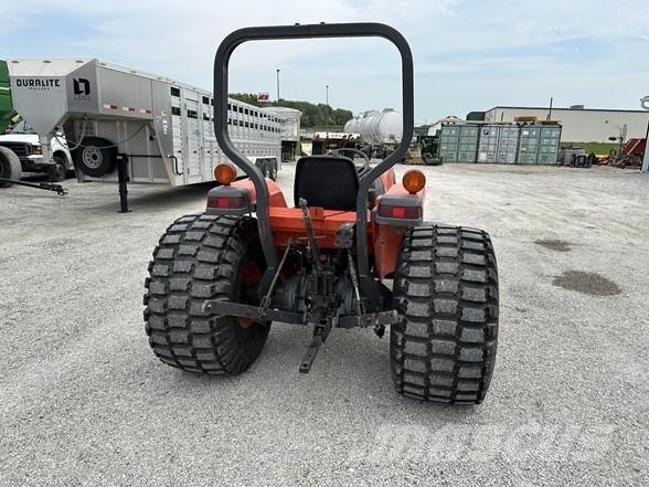 Kubota L4200 Traktorit