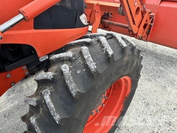Kubota M110X Traktorit