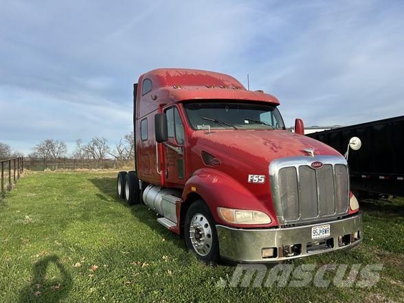 Peterbilt 387 Vetopöytäautot