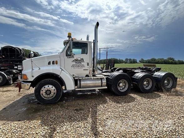 Sterling L9500 Vetopöytäautot