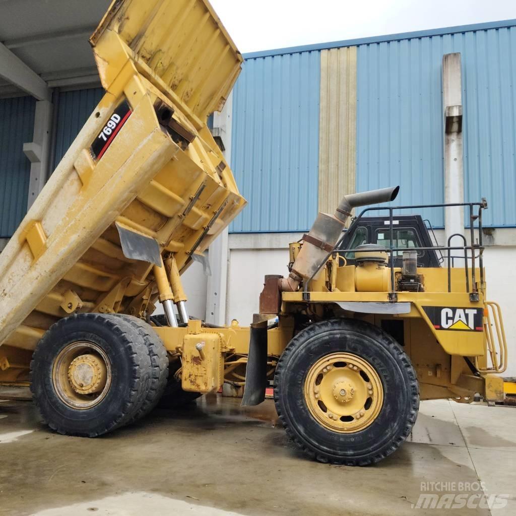 CAT 769 D Maansiirtoautot