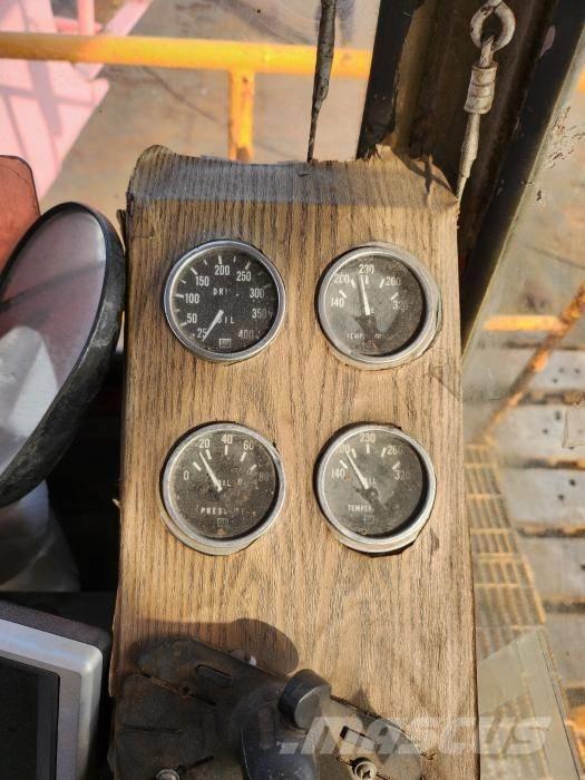 Manitowoc 4100 WS II Tela-alustaiset nosturit