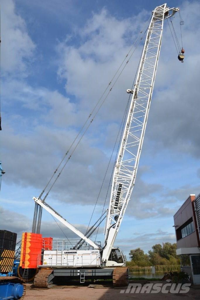 Liebherr LR 1300 SX Tela-alustaiset nosturit