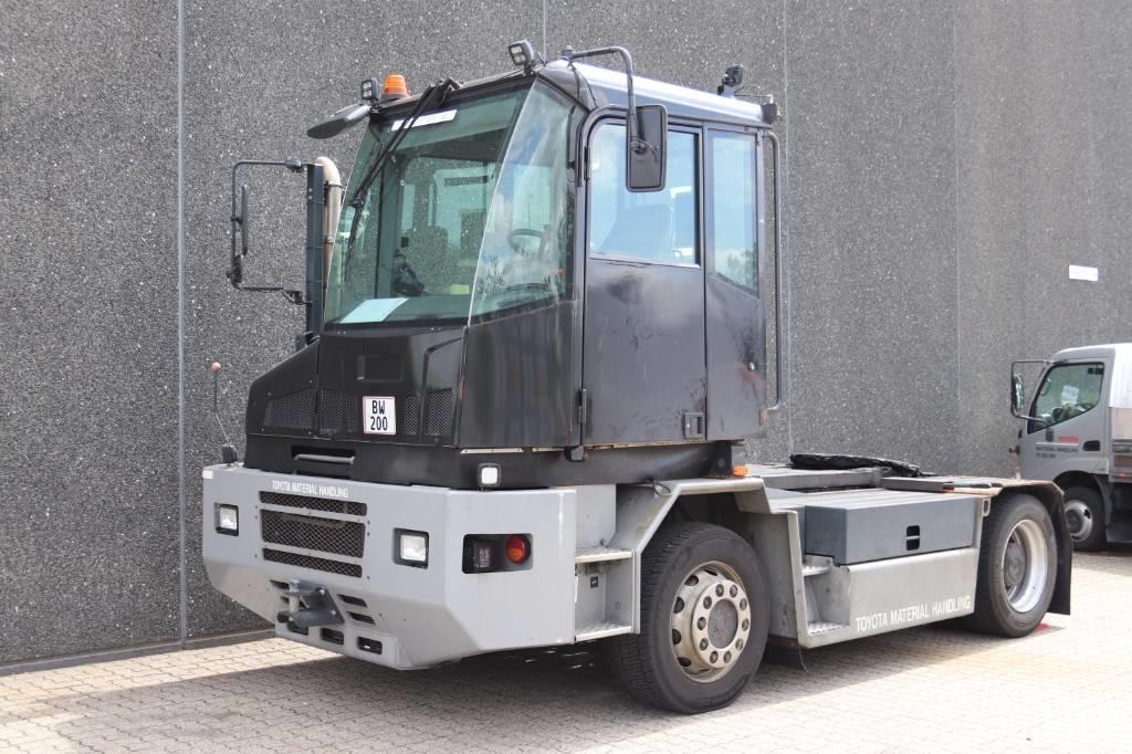 Kalmar TR 618 i Terminaalitraktorit