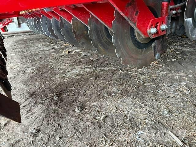 Väderstad Rapid300C Kylvökoneet