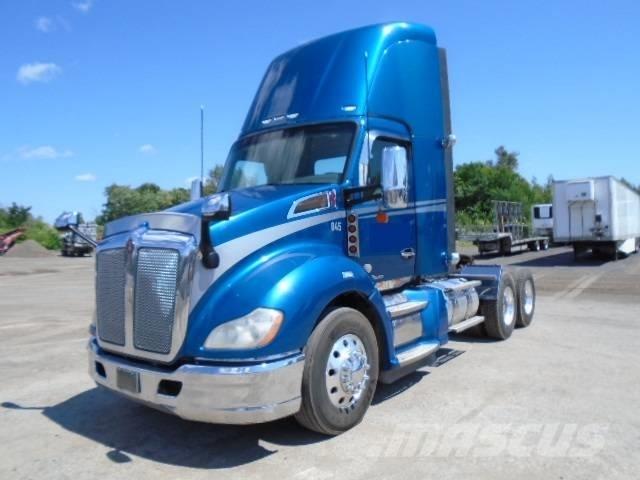 Kenworth T 680 Vetopöytäautot